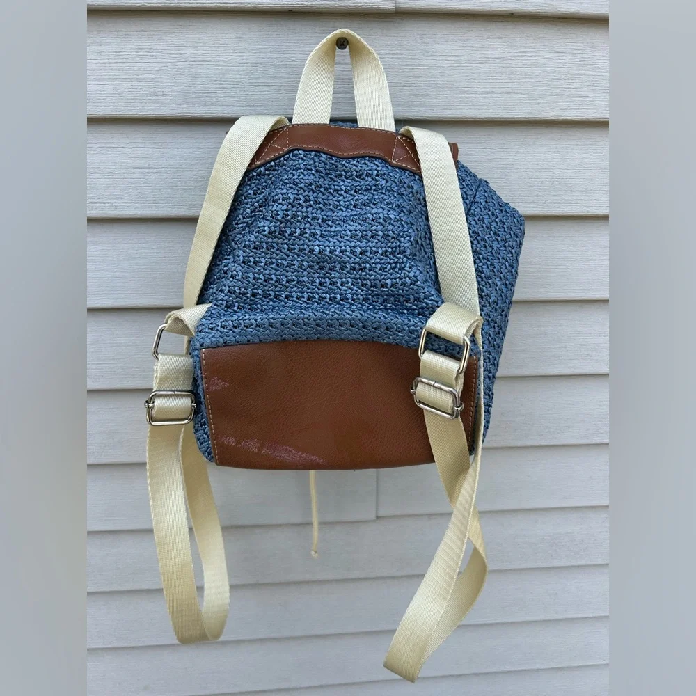 Lily Bloom Drawstring Backpack Blue - Picture 2 of 7